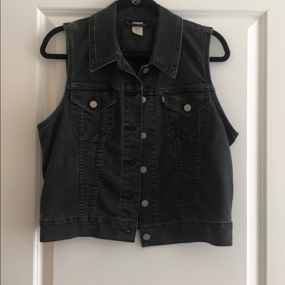 Levi’s Women’s Trucker Jean Vest Size Large Black